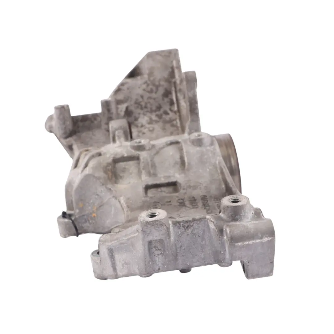 BGB Benzyna Łapa Wspornik Alternatora do Audi A4 B7 2.0 TFSI o numerze 06D903143C Audi A4 B7 2.0 TFSI BGB Benzyna Łapa Wspornik Alternatora - SKU 06D903143C - Numer Części 06D903143C