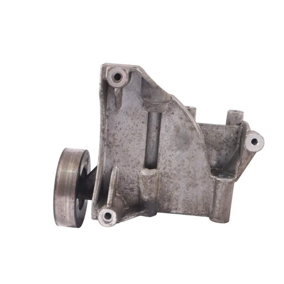 BGB Benzyna Łapa Wspornik Alternatora do Audi A4 B7 2.0 TFSI o numerze 06D903143C Audi A4 B7 2.0 TFSI BGB Benzyna Łapa Wspornik Alternatora - SKU 06D903143C - Numer Części 06D903143C