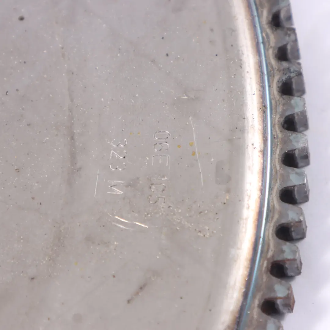 Koło zamachowe Manual do Audi S4 B9 3.0 TFSI o numerze 06E105323M Audi S4 B9 3.0 TFSI Koło zamachowe Manual - SKU 06E105323M - Numer Części 06E105323M