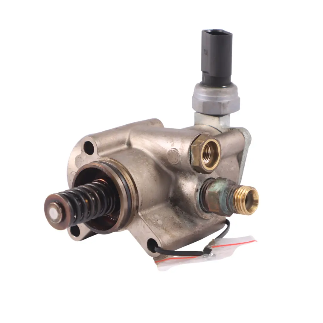 Audi A4 B7 2.0 TFSI BGB Pompe injection carburant haute pression - SKU 06F127025J-1 - Numéro de pièce 06F127025J