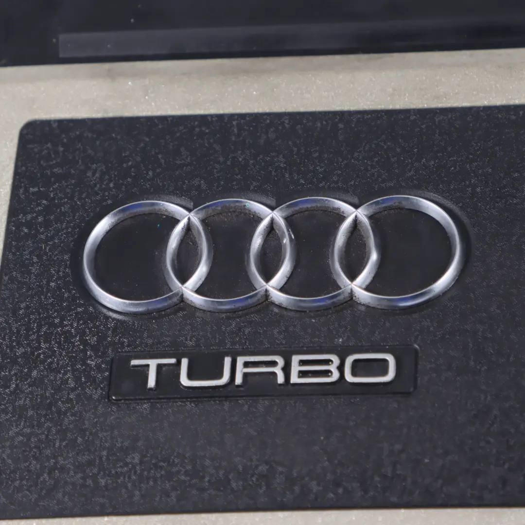 Audi TT 8J A3 8P 2.0 TFSI Osłona Obudowa Pokrywa Silnika - SKU 06F133837S - Numer Części 06F133837S