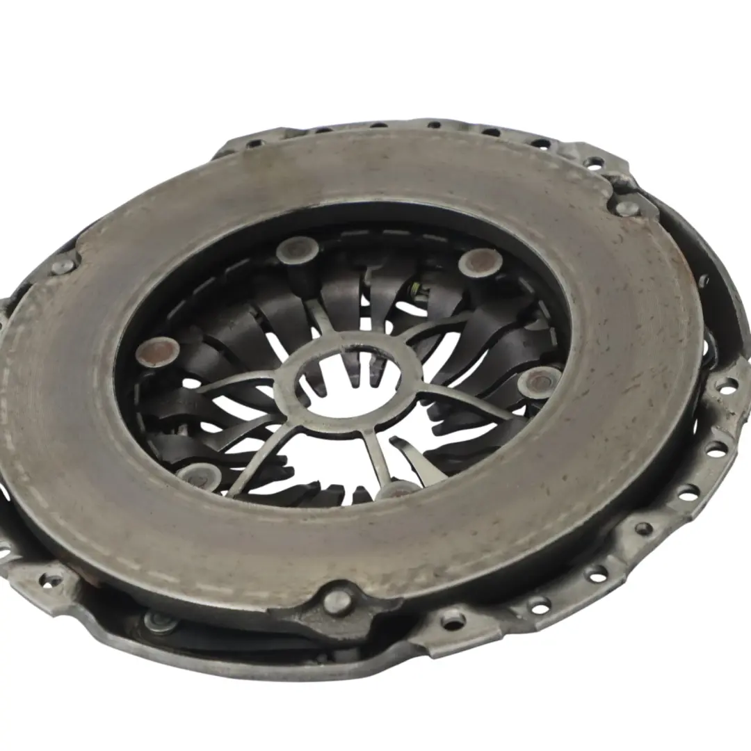 CDLA Quattro Kit d'embrayage manuel pour Audi S3 8P 2.0 TFSI à propos du numéro de pièce 06F141015C Audi S3 8P 2.0 TFSI CDLA Quattro Kit d'embrayage manuel - SKU 06F141015C - Numéro de pièce 06F141015C