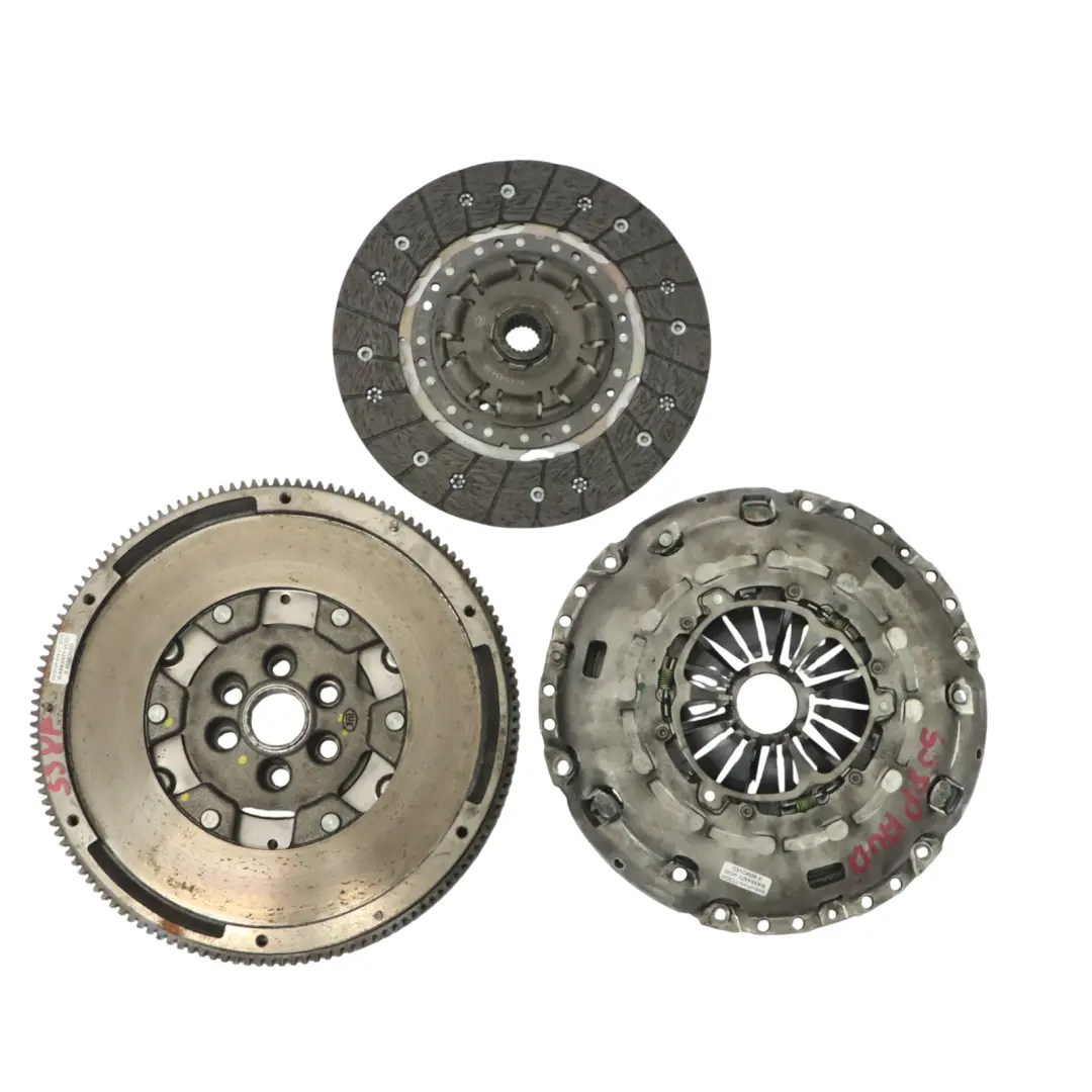 CDLA Quattro Manual Kit Embrague Conjunto para Audi S3 8P 2.0 TFSI con número de pieza 06F141015C Audi S3 8P 2.0 TFSI CDLA Quattro Manual Kit Embrague Conjunto - SKU 06F141015C - Número de pieza 06F141015C