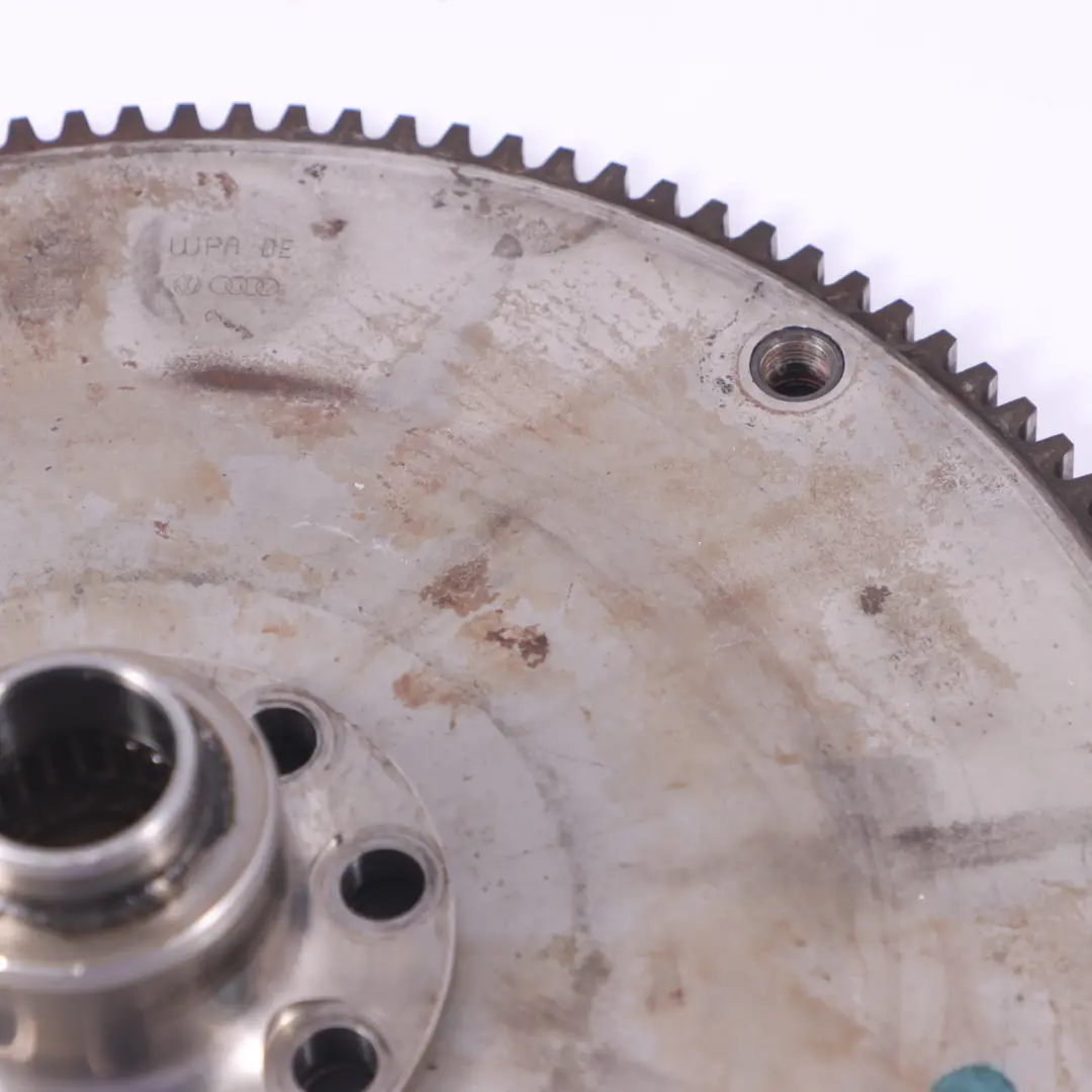 Volano Cambio Manuale Piastra Frizione Avviamento per Audi A5 8T 2.0 TFSI con numero di parte 06H105323H Audi A5 8T 2.0 TFSI Volano Cambio Manuale Piastra Frizione Avviamento - SKU 06H105323H - Numero di parte 06H105323H