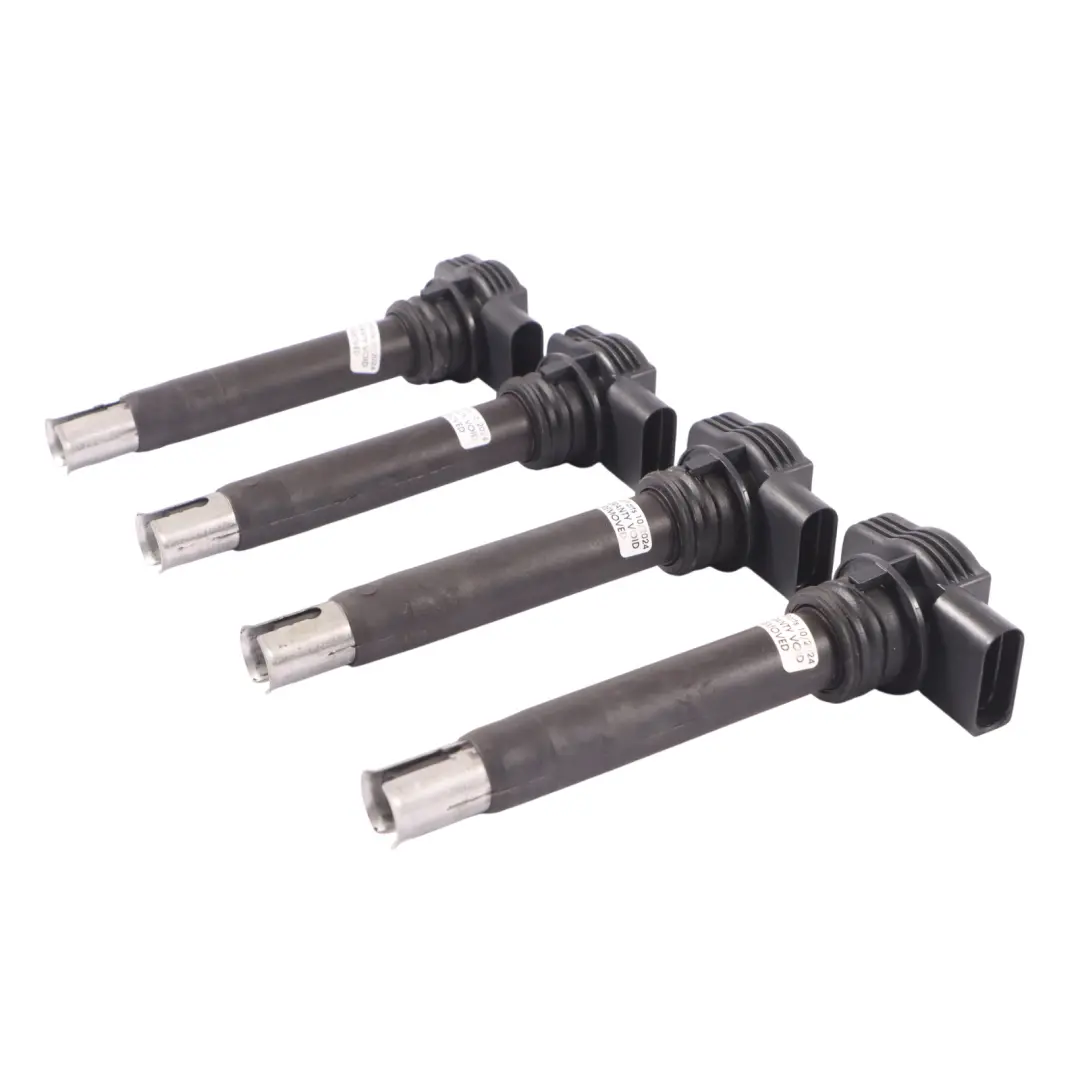 Motore Benzina Bobina Accensione Set 06H905115B per Audi TT 8J A3 8P A5 8T con numero di parte 06H905115B-1 Audi TT 8J A3 8P A5 8T Motore Benzina Bobina Accensione Set 06H905115B - SKU 06H905115B-1 - Numero di parte 06H905115B-1