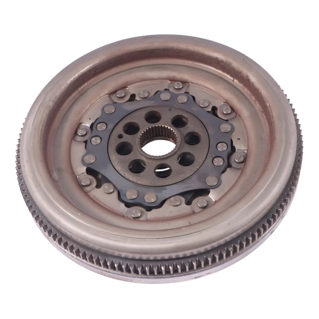 CESA Koło zamachowe Dwumasowe Automat do Audi TT 8J 2.0 TFSI o numerze 06J105266T Audi TT 8J 2.0 TFSI CESA Koło zamachowe Dwumasowe Automat - SKU 06J105266T - Numer Części 06J105266T