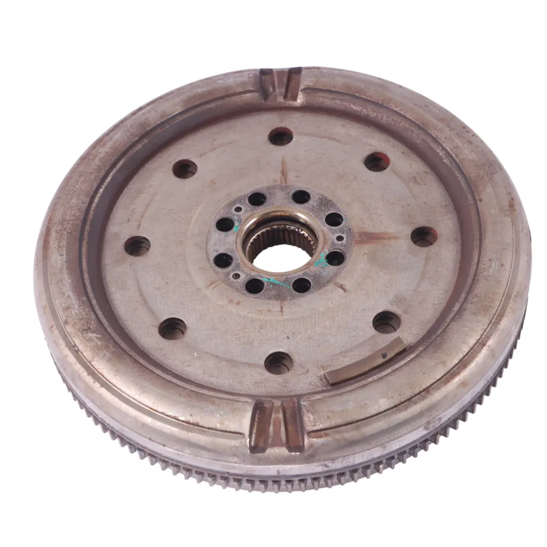 CESA Koło zamachowe Dwumasowe Automat do Audi TT 8J 2.0 TFSI o numerze 06J105266T Audi TT 8J 2.0 TFSI CESA Koło zamachowe Dwumasowe Automat - SKU 06J105266T - Numer Części 06J105266T