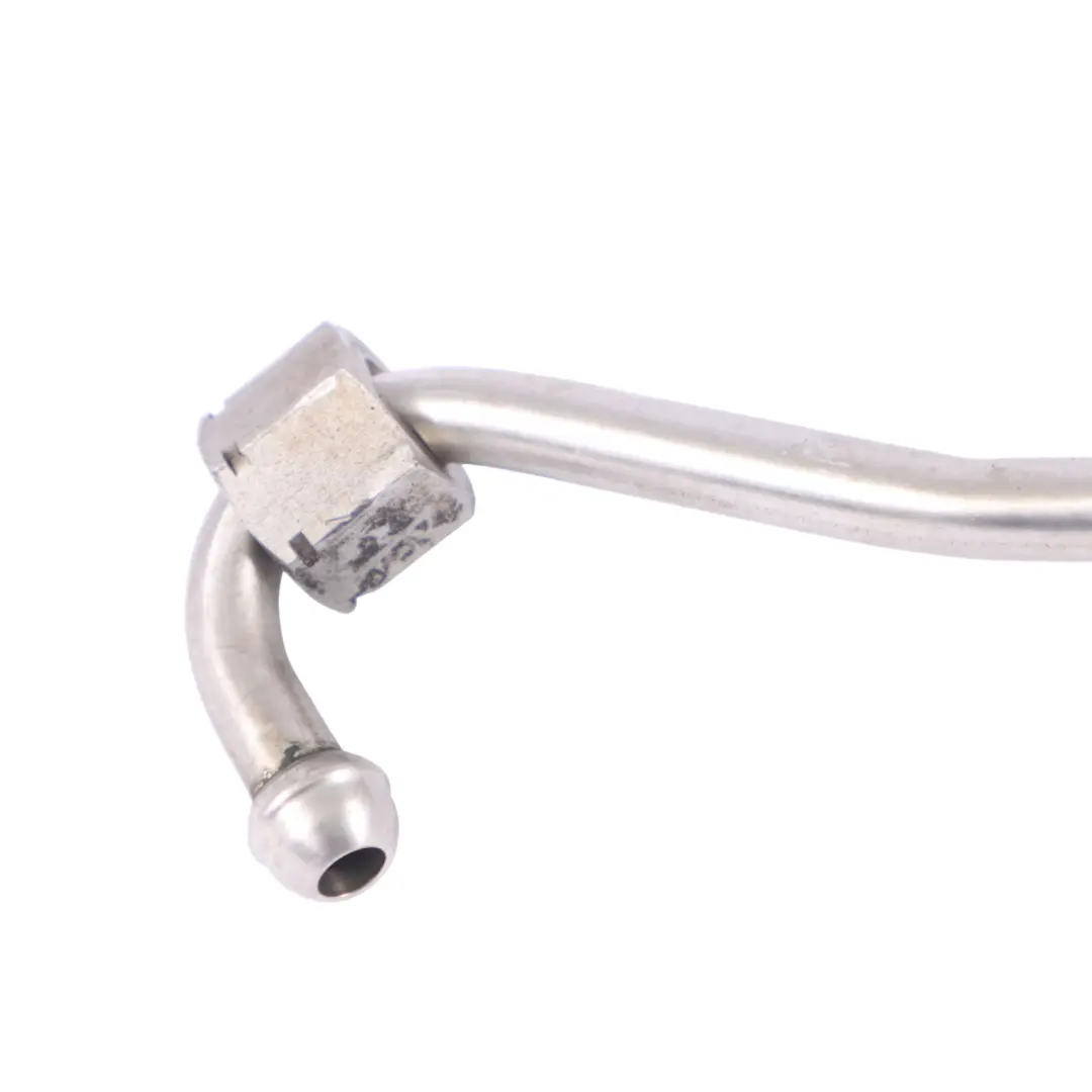 Audi TT 8J A4 B8 Petrol Engine Fuel Pipe Hose Feed Line Tube - SKU 06J127501L - Part number 06J127501L