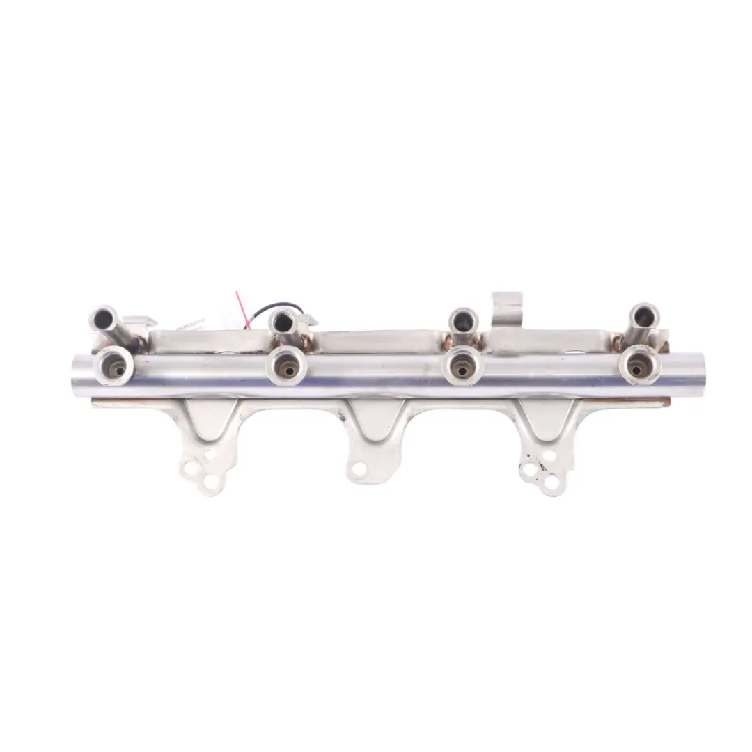 Sistema di iniezione a benzina Rail per Audi TT 8J con numero di parte 06J133317M Audi TT 8J Sistema di iniezione a benzina Rail - SKU 06J133317M - Numero di parte 06J133317M