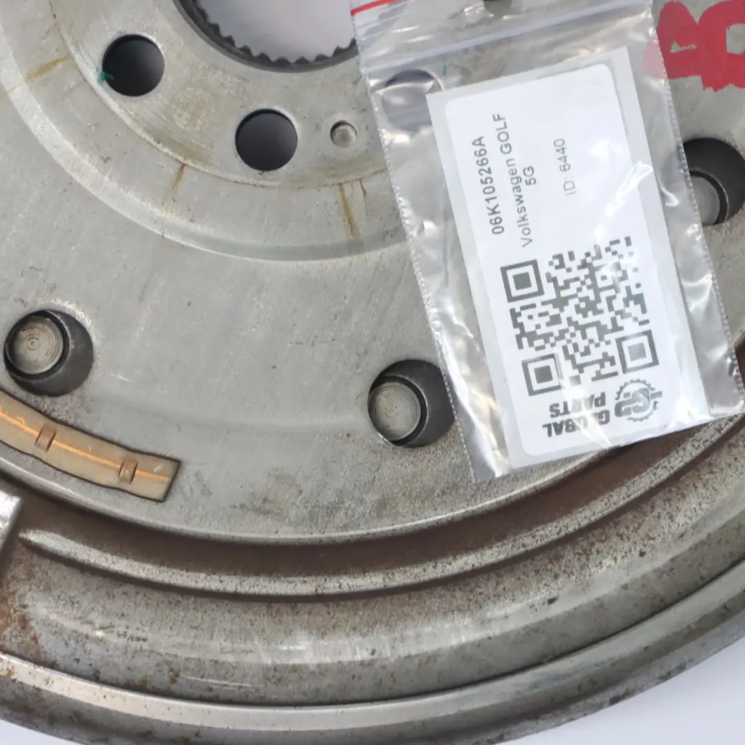5G 2.0 TSI CHHA Koło Sprzęgło Dwumasowe do VW Volkswagen Golf o numerze 06K105266A VW Volkswagen Golf 5G 2.0 TSI CHHA Koło Sprzęgło Dwumasowe - SKU 06K105266A - Numer Części 06K105266A