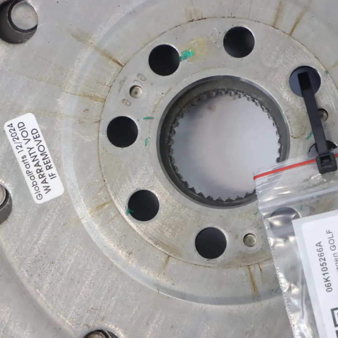 5G 2.0 TSI CHHA Volante de Doble Masa Automático para VW Volkswagen Golf con número de pieza 06K105266A VW Volkswagen Golf 5G 2.0 TSI CHHA Volante de Doble Masa Automático - SKU 06K105266A - Número de pieza 06K105266A