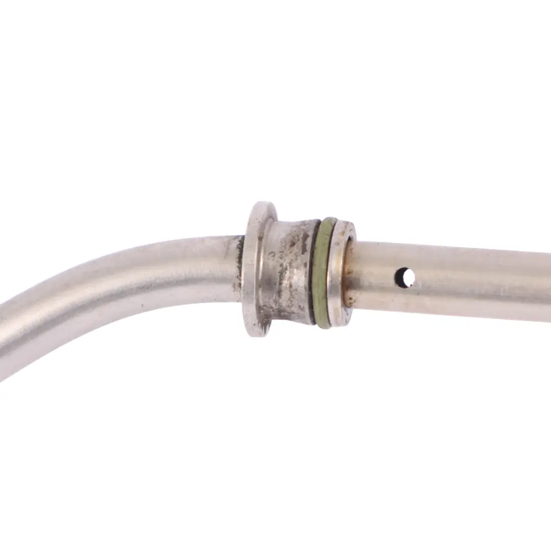 Support du guide jauge niveau d'huile moteur 079115609AH pour Audi A5 S5 8T 4.2 V8 à propos du numéro de pièce 079115630AH Audi A5 S5 8T 4.2 V8 Support du guide jauge niveau d'huile moteur 079115609AH - SKU 079115630AH - Numéro de pièce 079115630AH