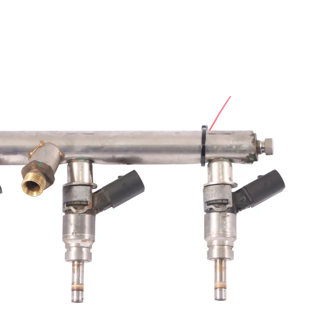 Audi 5S 8T Petrol Fuel Injectors Right Injection Rail Line Pipe - SKU 079133316BC - Part number 079133316BC