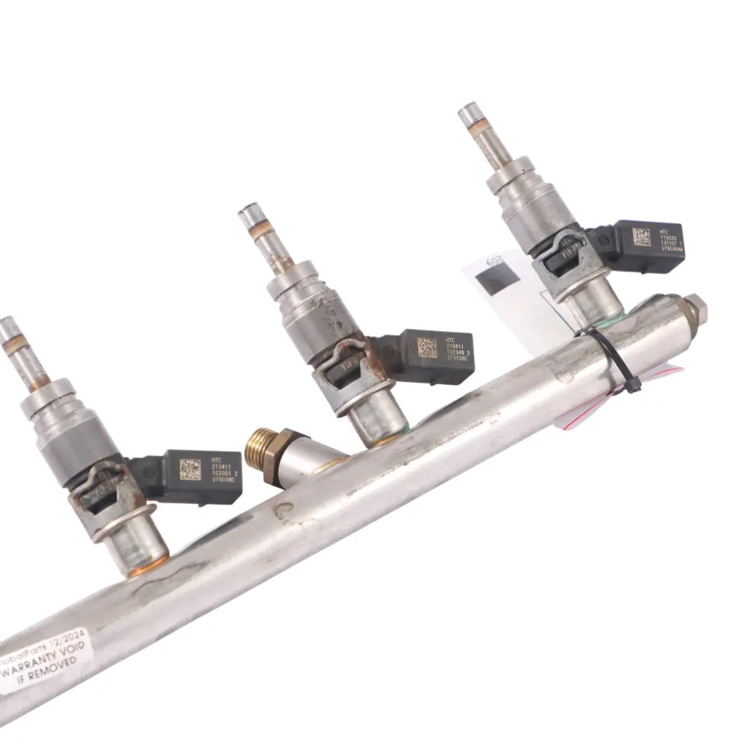 Audi S5 8T Benzin Einspritz Düsen Einspritz Schiene Leitung Links - SKU 079133315BC - Teilenummer 079133315BC