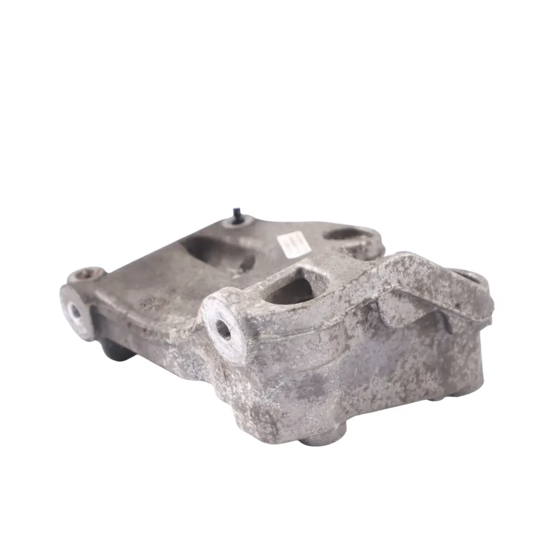 Supporto staffa alternatore per Audi A5 S5 S5 8T 4.2 FSI con numero di parte 079903805AF Audi A5 S5 S5 8T 4.2 FSI Supporto staffa alternatore - SKU 079903805AF - Numero di parte 079903805AF