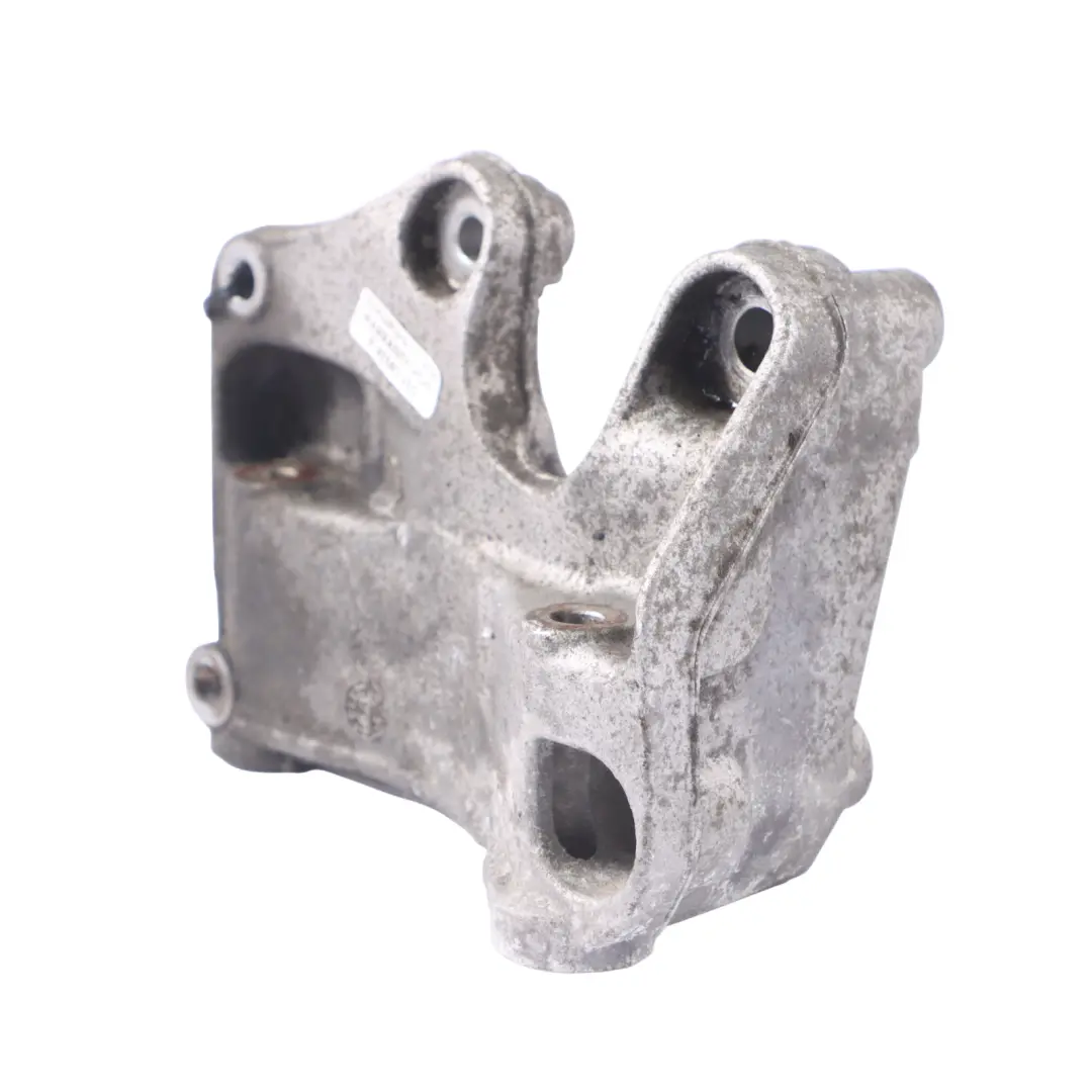 Support de montage de l'alternateur pour Audi A5 S5 S5 8T 4.2 FSI à propos du numéro de pièce 079903805AF Audi A5 S5 S5 8T 4.2 FSI Support de montage de l'alternateur - SKU 079903805AF - Numéro de pièce 079903805AF