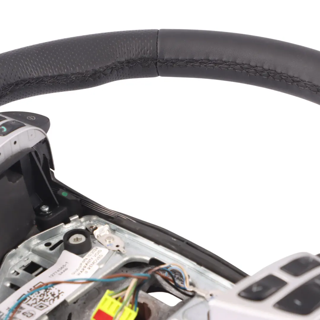 NUOVO Volante Sportivo in Pelle Nera Multifunzione per SAAB 9-3 con numero di parte 12774365 SAAB 9-3 NUOVO Volante Sportivo in Pelle Nera Multifunzione - SKU 12774365-1 - Numero di parte 12774365