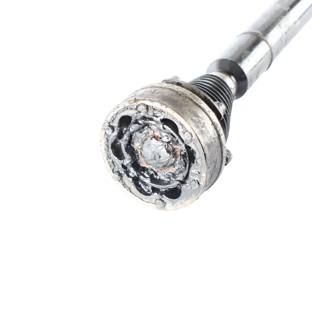 Driveshaft Front Right O/S Side Drive Shaft to Volkswagen VW Touran 1T with Part number 1K0407272NN Volkswagen VW Touran 1T Driveshaft Front Right O/S Side Drive Shaft - SKU 1K0407272NN - Part number 1K0407272NN