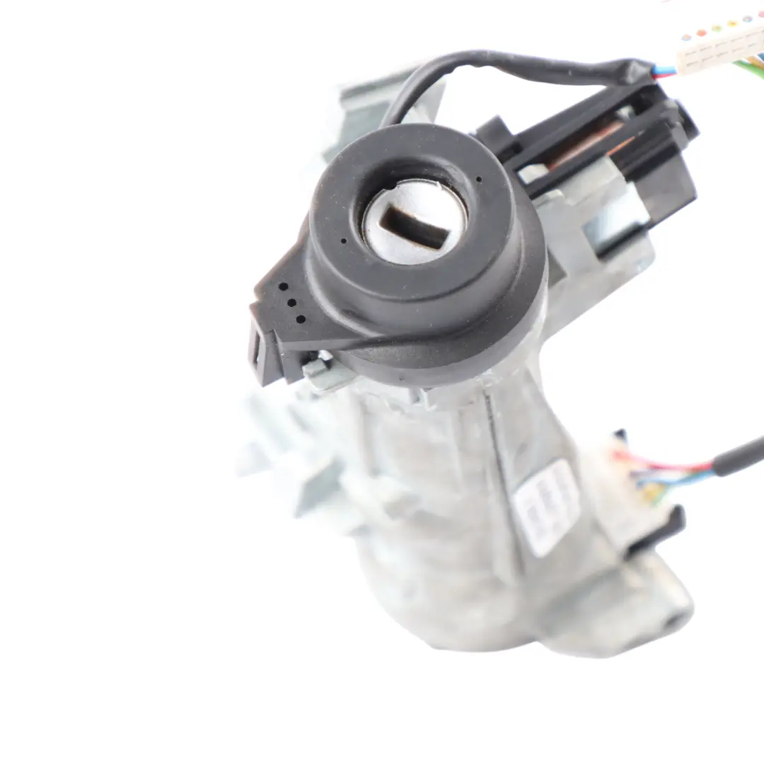 Unidad De Cilindro De Bloqueo Del Volante De Encendido para Audi RS3 8V con número de pieza 1K0905851B Audi RS3 8V Unidad De Cilindro De Bloqueo Del Volante De Encendido - SKU 1K0905851B-3 - Número de pieza 1K0905851B