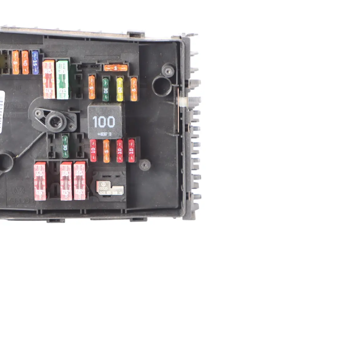 CBAB Fuse Box Power Distribution Engine Bay to Audi A3 8P 2.0 TDI with Part number 1K0937125B Audi A3 8P 2.0 TDI CBAB Fuse Box Power Distribution Engine Bay - SKU 1K0937125B - Part number 1K0937125B