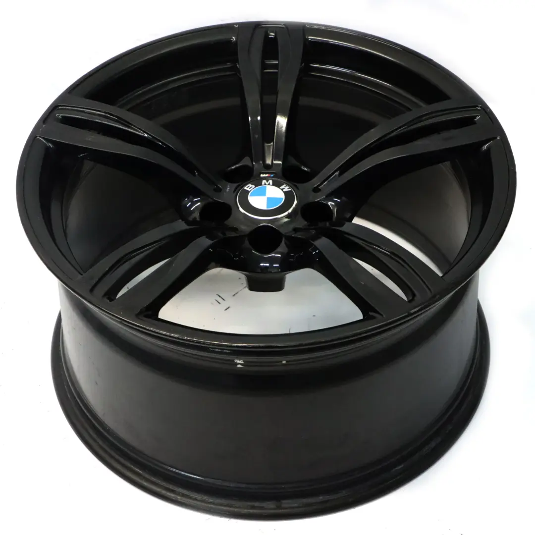 Cerchio ruota posteriore BMW F12 F13 lega nera 20" 10,5J ET19 M 343 per con numero di parte 2284708 Cerchio ruota posteriore BMW F12 F13 lega nera 20" 10,5J ET19 M 343 - SKU 2284708-1 - Numero di parte 2284708