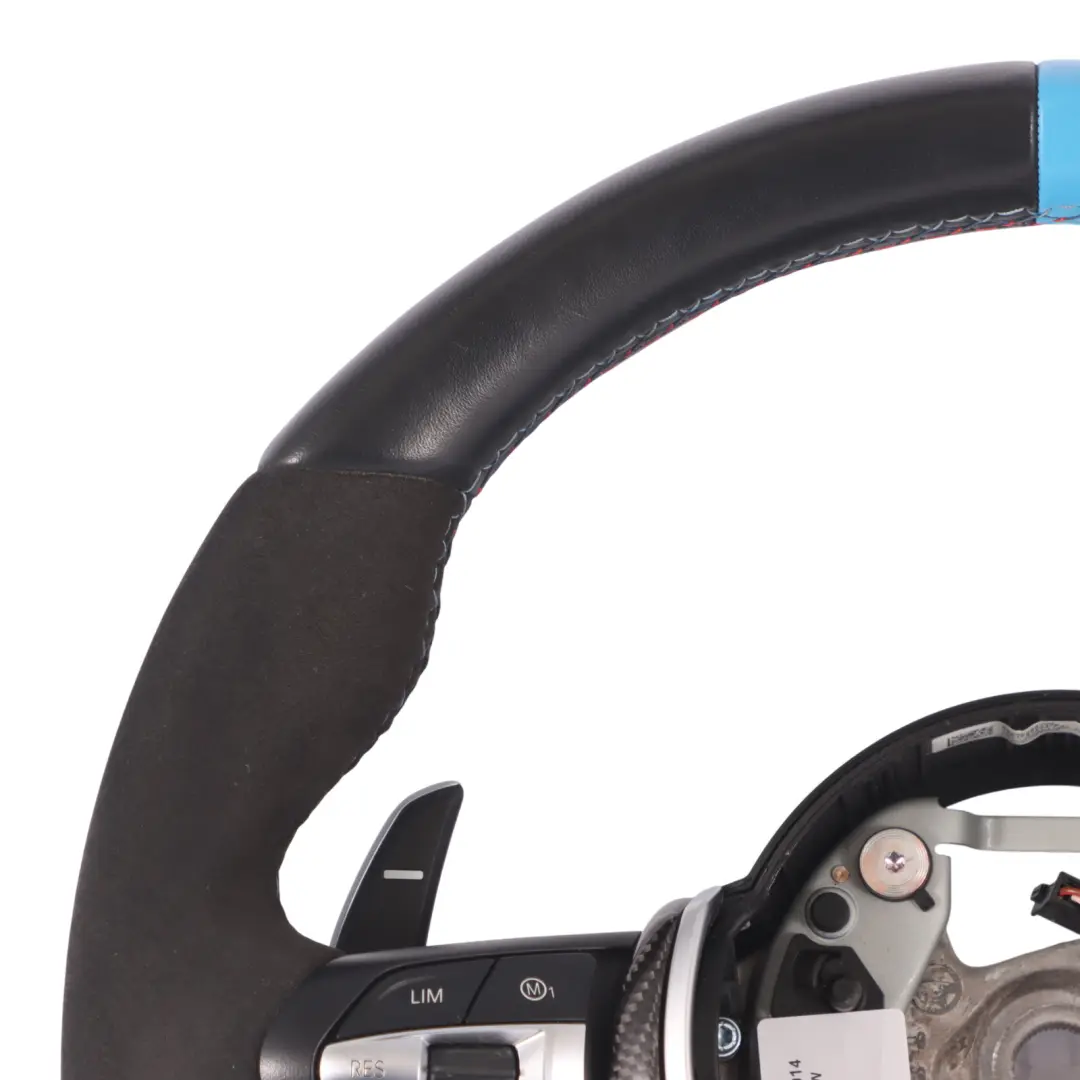 Pelle Alcantara M Performance Carbon Riscaldato per Volante BMW F80 M3 F82 M4 in con numero di parte 2413014 Volante BMW F80 M3 F82 M4 in Pelle Alcantara M Performance Carbon Riscaldato - SKU 2413014 - Numero di parte 2413014