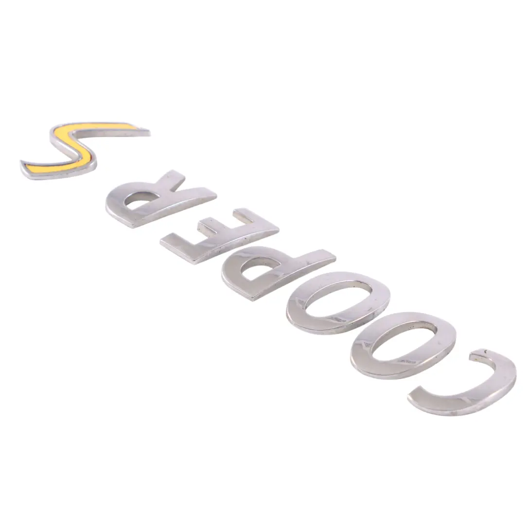 Mini Cooper R53 R55 R56 R57 Tapa del maletero Cooper S Lettering Emblem Logotipo - SKU 2755618-3 - Número de pieza 2755618