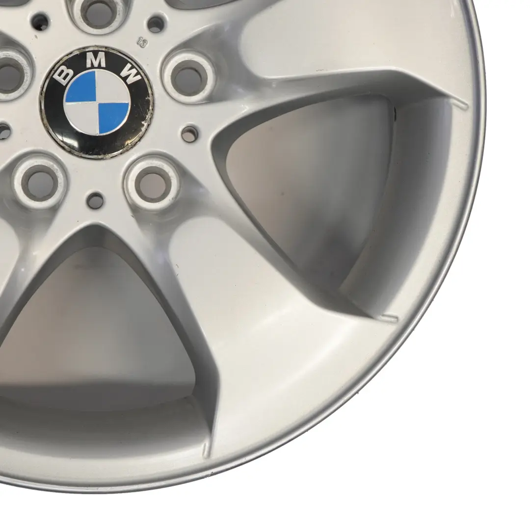 Jante en alliage argente 17" rayons etoile 204 ET:46 8J pour BMW X3 E83 à propos du numéro de pièce 3417393 BMW X3 E83 Jante en alliage argente 17" rayons etoile 204 ET:46 8J - SKU 3417393-4 - Numéro de pièce 3417393