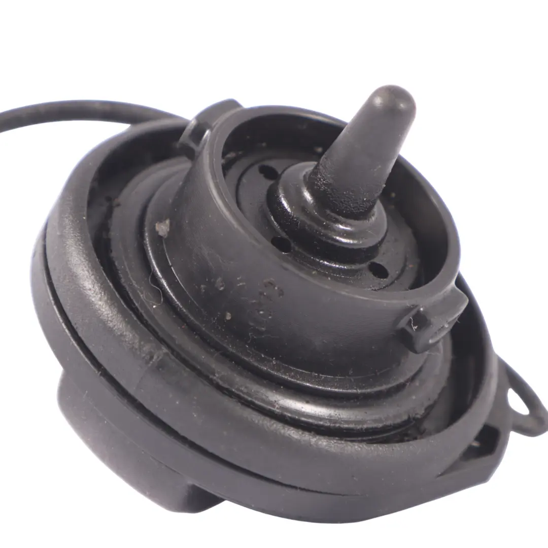 Filler Screw Cap Cover 3C0201553K to Volkswagen Audi Q2 GA Fuel Tank with Part number 3C0201550M Volkswagen Audi Q2 GA Fuel Tank Filler Screw Cap Cover 3C0201553K - SKU 3C0201550M - Part number 3C0201550M