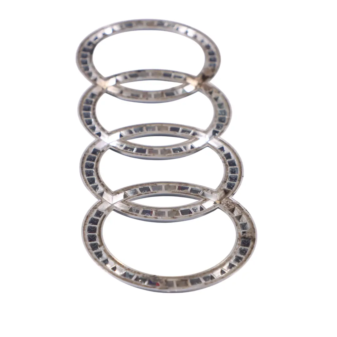 Emblema Tapa del maletero Insignia Cromo para AUDI Q5 8R con número de pieza 420853742 AUDI Q5 8R Emblema Tapa del maletero Insignia Cromo - SKU 420853742 - Número de pieza 420853742