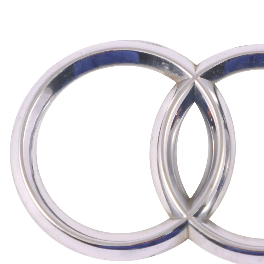 Emblema Tapa del maletero Insignia Cromo para AUDI Q5 8R con número de pieza 420853742 AUDI Q5 8R Emblema Tapa del maletero Insignia Cromo - SKU 420853742 - Número de pieza 420853742
