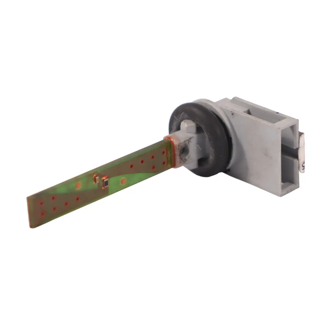 A/C Sensor de Control de Temperatura del Ventilador para Audi Q7 4L con número de pieza 4B0820539 Audi Q7 4L A/C Sensor de Control de Temperatura del Ventilador - SKU 4B0820539 - Número de pieza 4B0820539