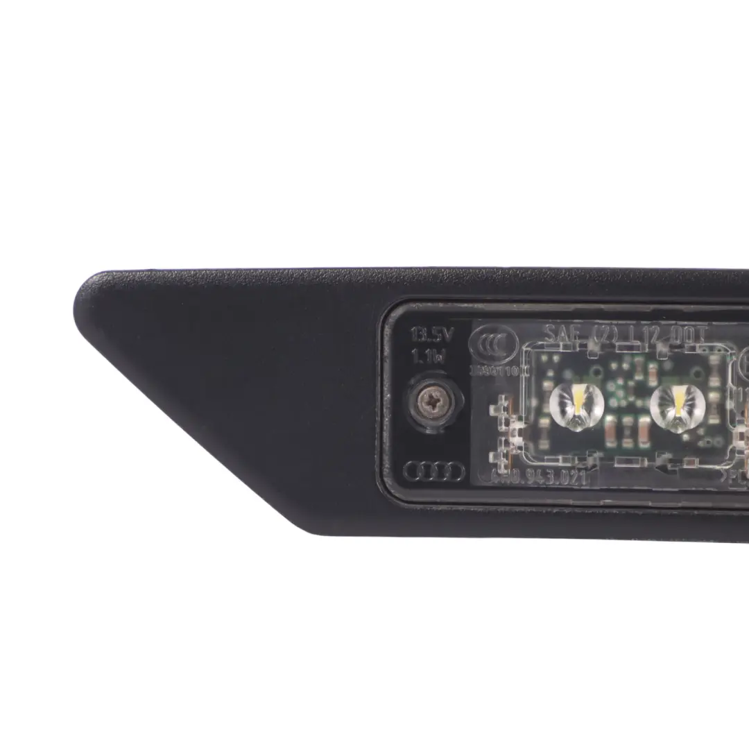 Audi A8L 4H Coperchio Portellone posteriore Maniglia Luce targa - SKU 4E0827574K - Numero di parte 4E0827574K
