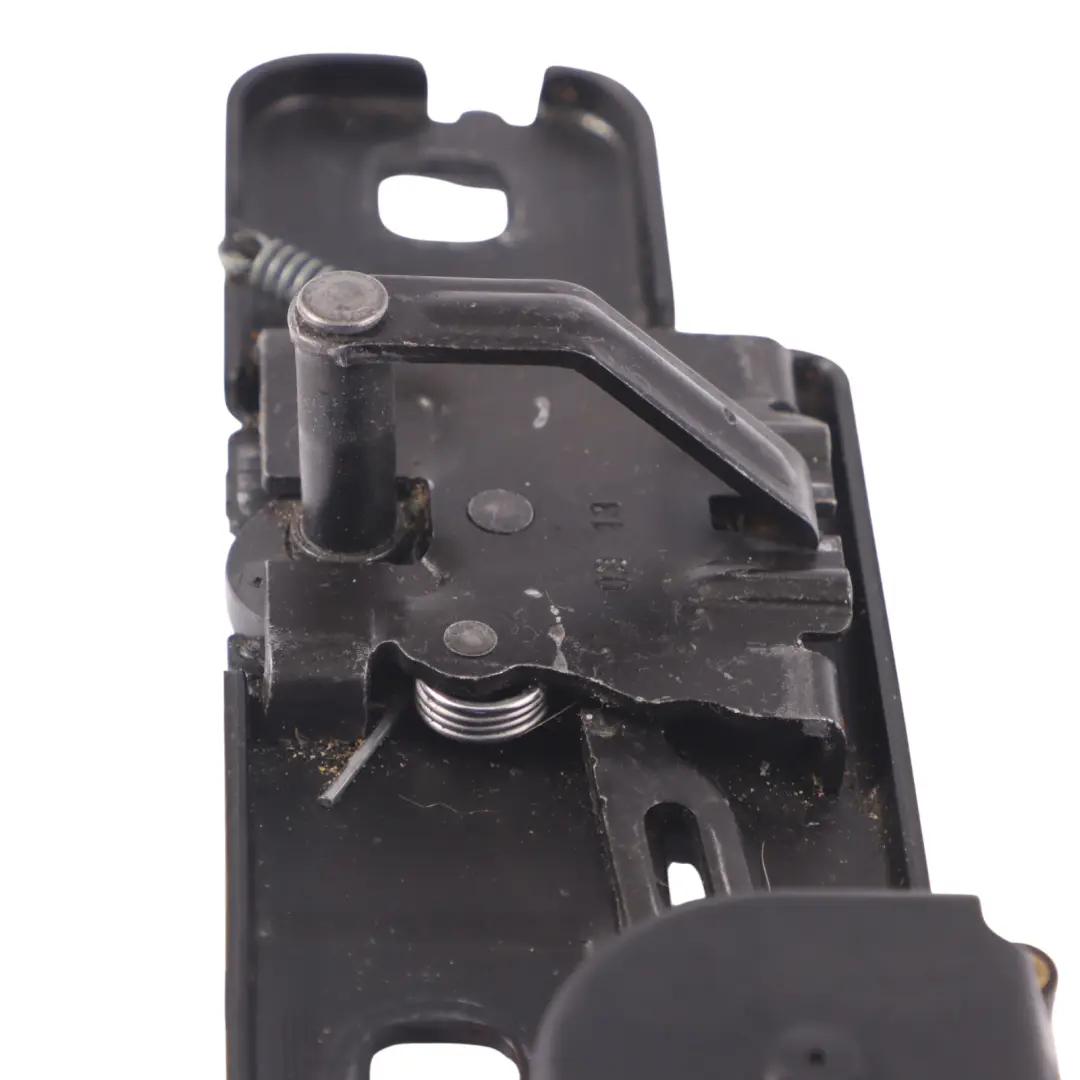 Audi Q5 8R Actionneur du moteur de verrouillage du coffre Couvercle - SKU 4F9827383E - Numéro de pièce 4F9827383E