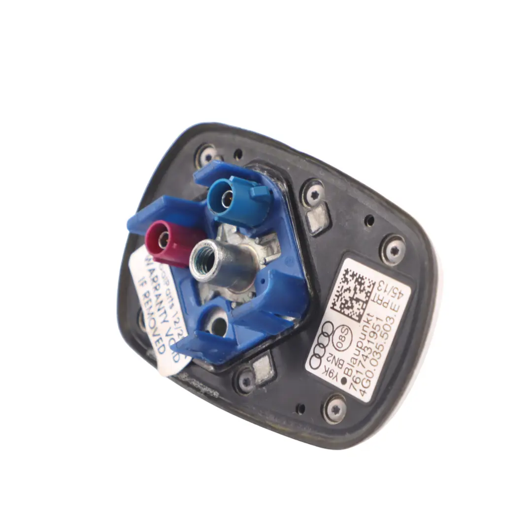 Antena Dachowa Rekin Amalfi White - Y9K do Audi A6 C7 o numerze 4G0035503E Audi A6 C7 Antena Dachowa Rekin Amalfi White - Y9K - SKU 4G0035503E-AWH - Numer Części 4G0035503E