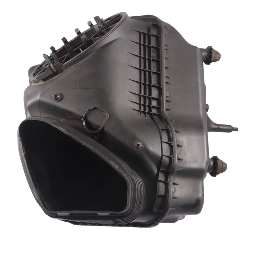 4G8 3.0 TDI Diesel Air Intake Filter Box Housing Assembly to Audi A7 with Part number 4G0133843D Audi A7 4G8 3.0 TDI Diesel Air Intake Filter Box Housing Assembly - SKU 4G0133838E - Part number 4G0133843D