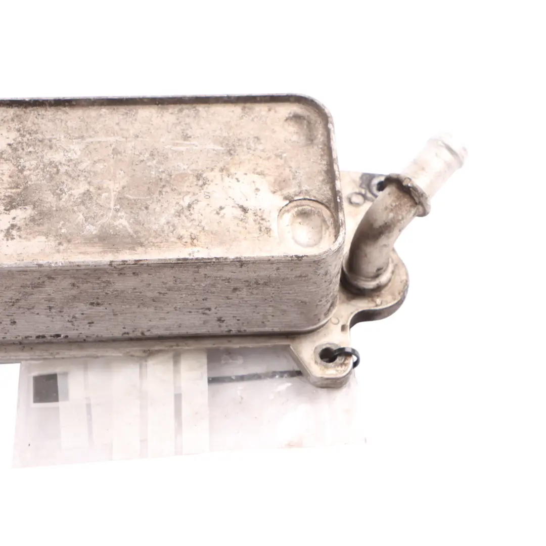 Refrigerador De Aceite De La Caja De Cambios Auxiliar para Audi A6 A7 con número de pieza 4G0317021T Audi A6 A7 Refrigerador De Aceite De La Caja De Cambios Auxiliar - SKU 4G0317021T - Número de pieza 4G0317021T