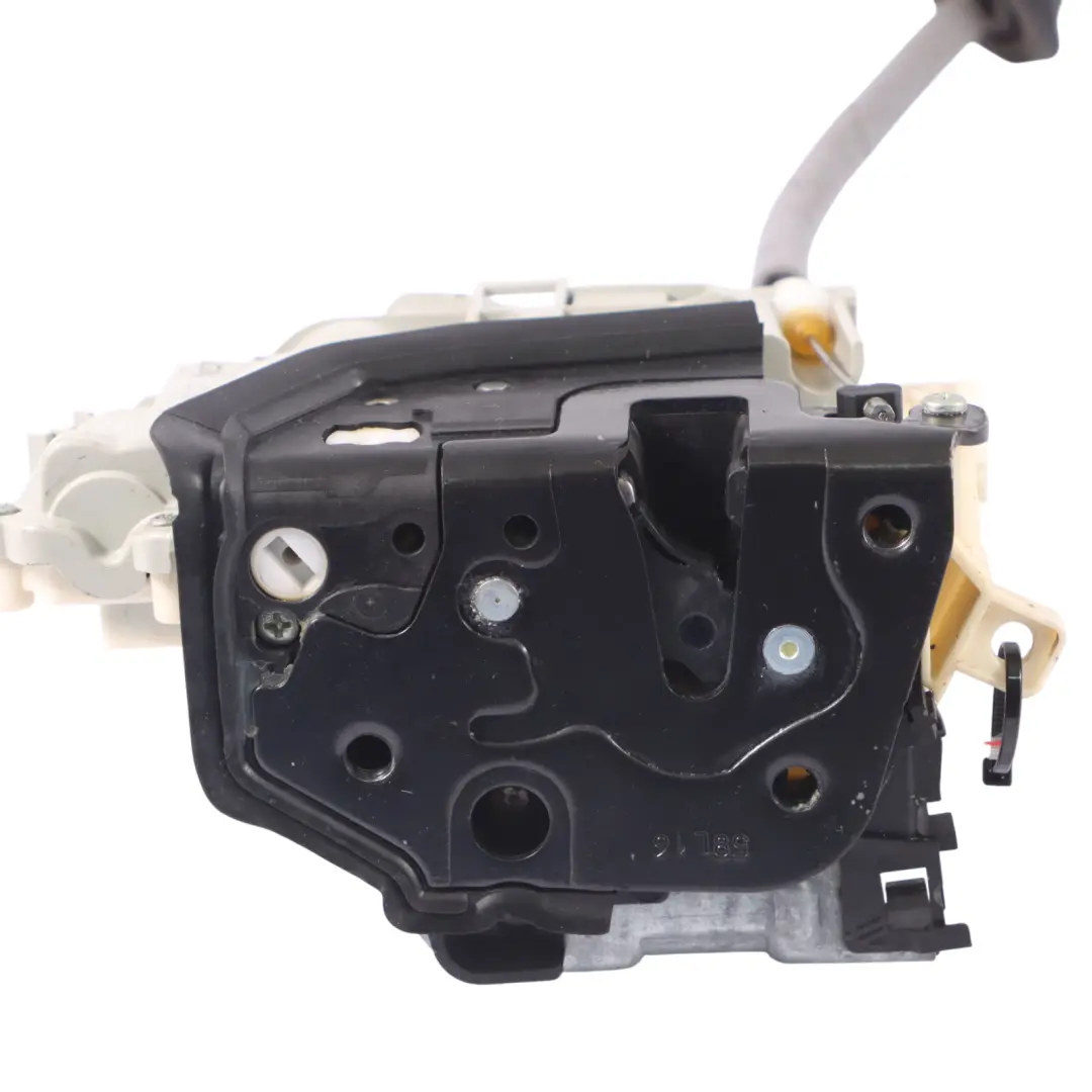 Moteur actionneur verrouillage porte arrière gauche pour Audi A4 B9 à propos du numéro de pièce 4G0839015F Audi A4 B9 Moteur actionneur verrouillage porte arrière gauche - SKU 4G0839015F - Numéro de pièce 4G0839015F