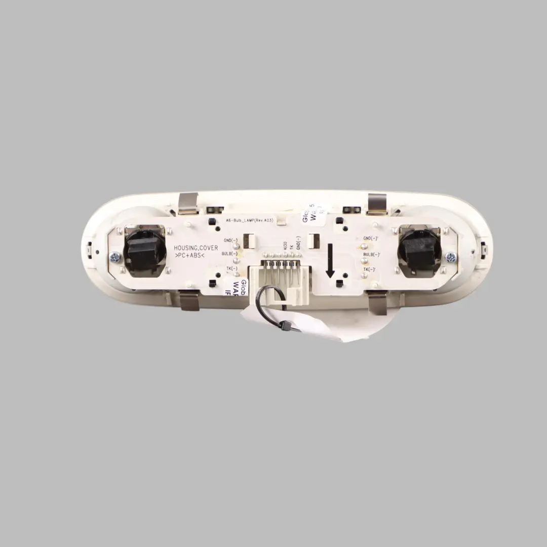 Luce interna del tetto Unità lampada di lettura posteriore per Audi A6 C7 con numero di parte 4G0947111 Audi A6 C7 Luce interna del tetto Unità lampada di lettura posteriore - SKU 4G0947111-1 - Numero di parte 4G0947111