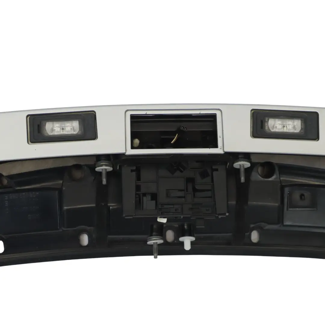 Heckspoiler Kofferraumdeckel Verkleidung Eissilber Metallic - X7W für Audi A7 4G mit Teilenummer 4G8827086G Audi A7 4G Heckspoiler Kofferraumdeckel Verkleidung Eissilber Metallic - X7W - SKU 4G8827086G-ICS - Teilenummer 4G8827086G