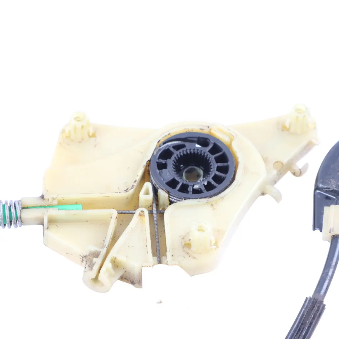 Mechanizm Podnośnik Przedniej Szyby Prawy do Audi A7 4G o numerze 4G8837462A Audi A7 4G Mechanizm Podnośnik Przedniej Szyby Prawy - SKU 4G8837462A - Numer Części 4G8837462A