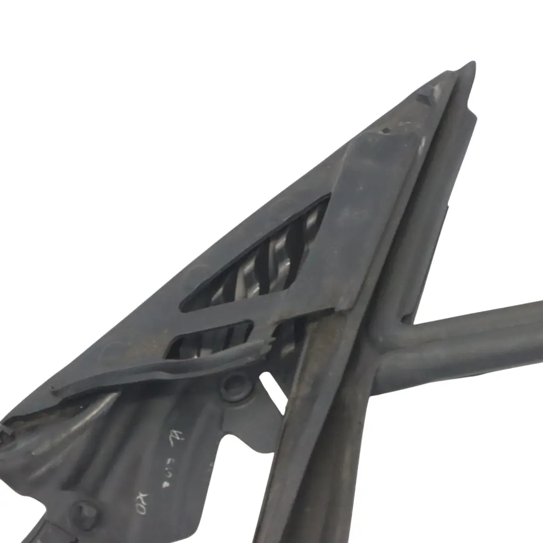 Joint d'ouverture vitre intérieure caoutchouc avant gauche pour Audi A7 4G à propos du numéro de pièce 4G8837479L Audi A7 4G Joint d'ouverture vitre intérieure caoutchouc avant gauche - SKU 4G8837479L - Numéro de pièce 4G8837479L