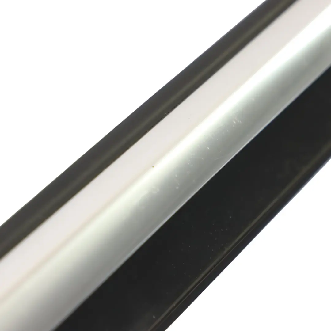 Garniture extérieure de vitre de porte avant droite pour Audi A7 4G à propos du numéro de pièce 4G8853284B Audi A7 4G Garniture extérieure de vitre de porte avant droite - SKU 4G8853284B-1 - Numéro de pièce 4G8853284B