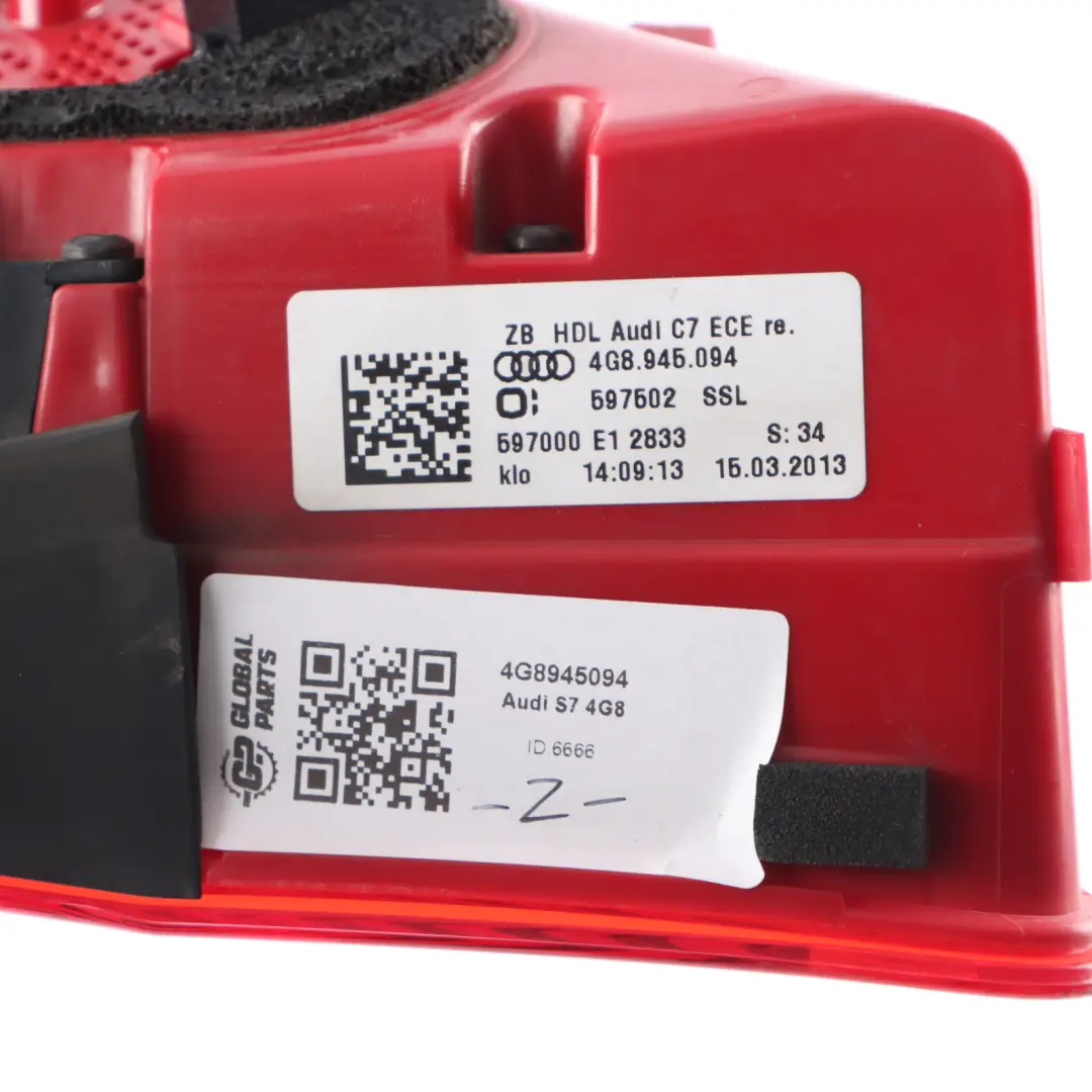 Audi A7 4G Coffre arrière Botte de couvercle à la lumière LED - SKU 4G8945094 - Numéro de pièce 4G8945094