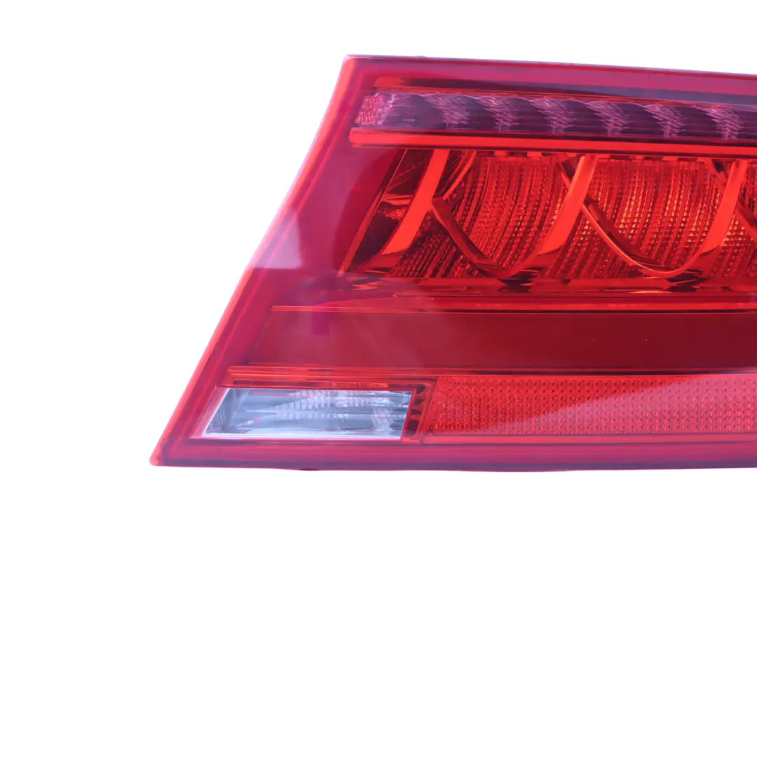 Światło Tylne Tył Tył Prawy Prawe LED do Audi A7 4G o numerze 4G8945096 Audi A7 4G Światło Tylne Tył Tył Prawy Prawe LED - SKU 4G8945096 - Numer Części 4G8945096