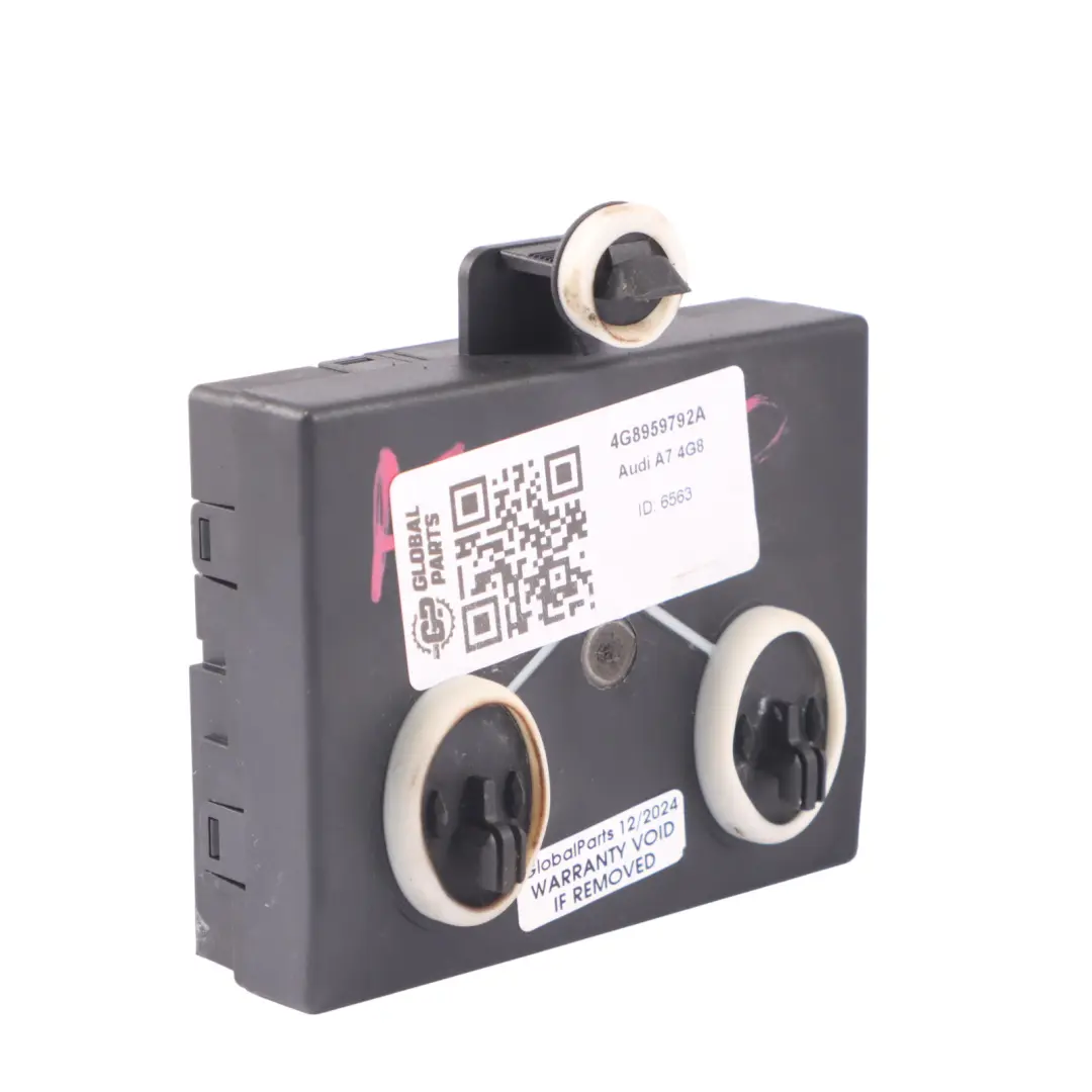4G8 Modulo controllo porta anteriore destra lato passeggero per AUDI A7 con numero di parte 4G8959792A AUDI A7 4G8 Modulo controllo porta anteriore destra lato passeggero - SKU 4G8959792A - Numero di parte 4G8959792A