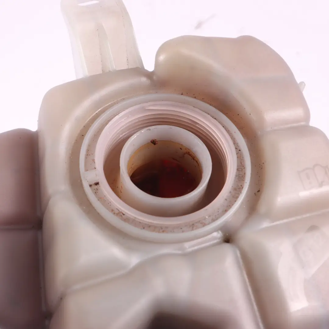 A8L 4H 3.0 TDI CDTA Coolant Overflow Reservoir Expansion Tank to Audi with Part number 4H0121403G Audi A8L 4H 3.0 TDI CDTA Coolant Overflow Reservoir Expansion Tank - SKU 4H0121403G - Part number 4H0121403G