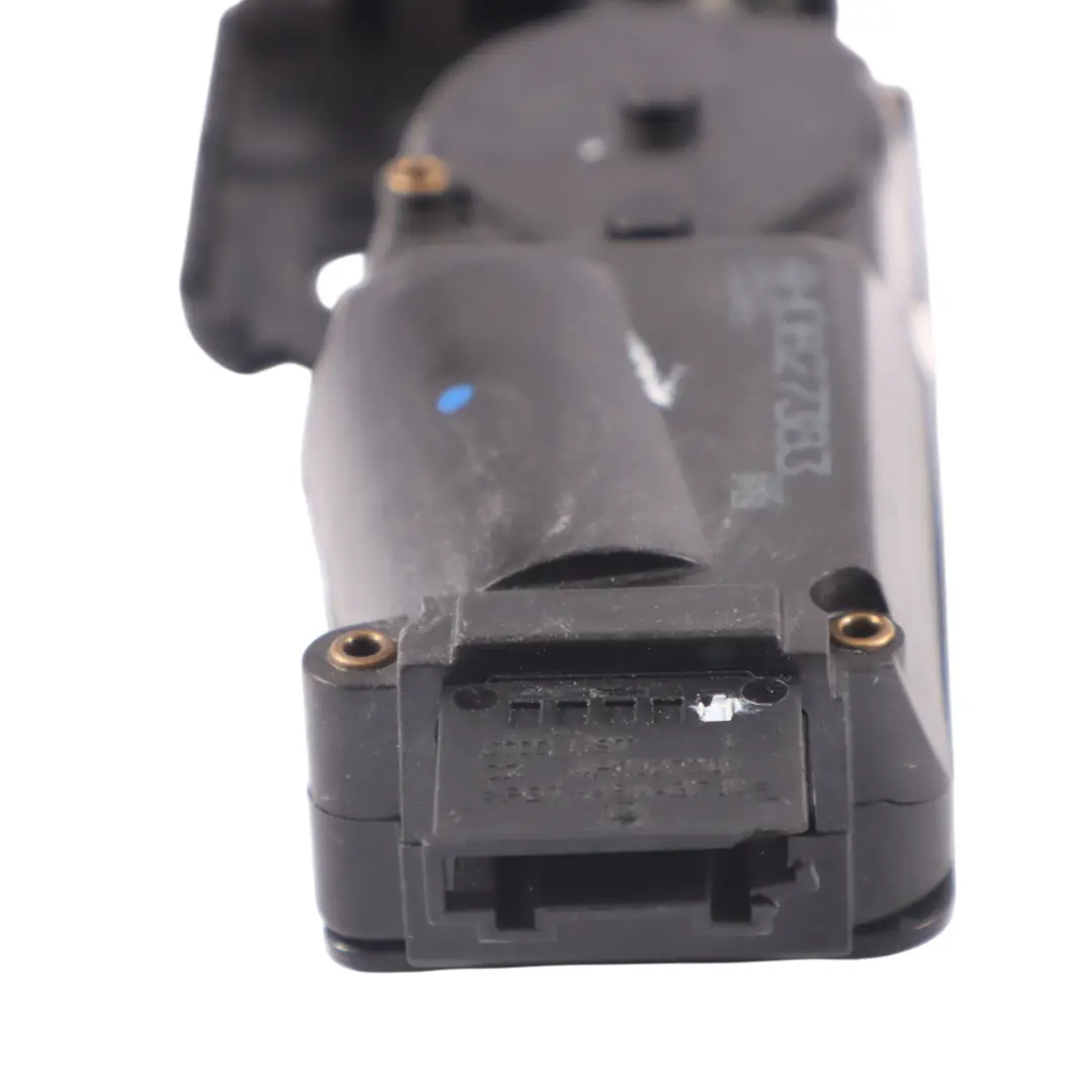 4G8 Moteur de verrouillage de coffre et de hayon pour Audi A7 à propos du numéro de pièce 4H0827383 Audi A7 4G8 Moteur de verrouillage de coffre et de hayon - SKU 4H0827383 - Numéro de pièce 4H0827383