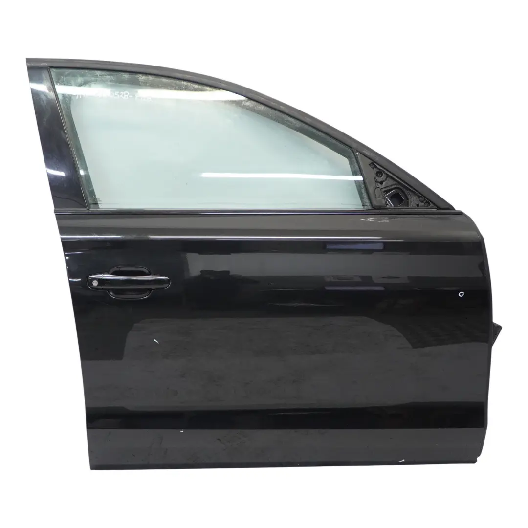 Puerta Delantera Derecha Panel Cubierta Phantom Black - Z9Y para Audi A8 4H con número de pieza 4H0831052B Audi A8 4H Puerta Delantera Derecha Panel Cubierta Phantom Black - Z9Y - SKU 4H0831052B-PHB - Número de pieza 4H0831052B