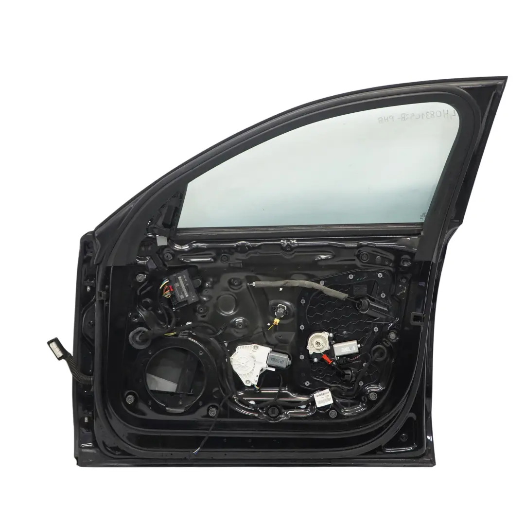 Panneau de recouvrement de porte avant droite Phantom Black - Z9Y pour Audi A8 4H à propos du numéro de pièce 4H0831052B Audi A8 4H Panneau de recouvrement de porte avant droite Phantom Black - Z9Y - SKU 4H0831052B-PHB - Numéro de pièce 4H0831052B
